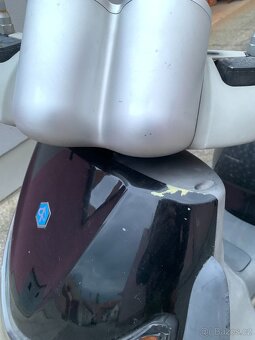 Prodám Piaggio Beverly 200 - rok výroby 2001 - 10