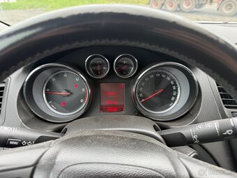 OPEL INSIGNIA 2.0CDTI 81kw, 246 tis km, ROZVODY - 10