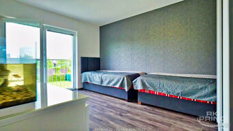 Rodinný dům 4+kk, na pozemku 850 m2, Jenečská, Unhošť - 10