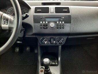 Suzuki Swift, 1,3 16V 67,5kW KLIMA - 10