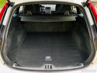 Volvo XC60 2.0D 5VÁLEC AUT 1.MAJITEL VÝHŘEV SERVISKA TAŽNÉ - 10