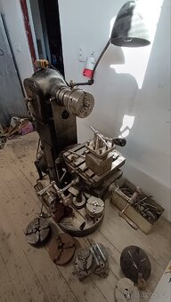 Historický soustruh kombinovaný s frézou. - 10