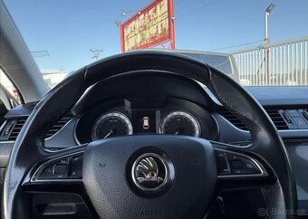 Škoda Octavia 1,6 TDI 85kW DSG Style Combi nafta automat - 10