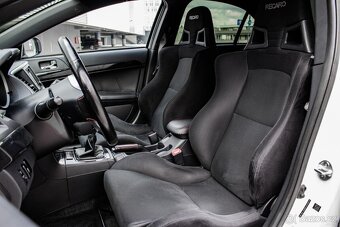 Mitsubishi Lancer EVO X 2.0 16V Turbo 4WD MIVEC GSR - 10