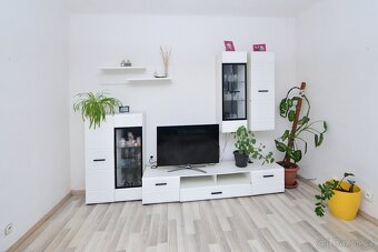 Prodej: prostorný rodinný dům, Praha 5 - 10