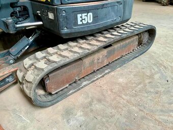 BAGR BOBCAT E 5046 - 10
