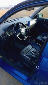 Volkswagen Golf IV 2.3 VR5 4X4 LPG - 10