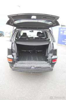 Mitsubishi Outlander - 10