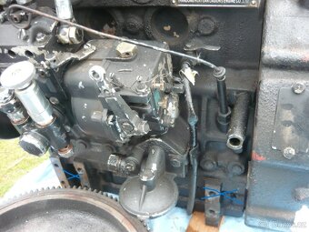 ČÍNSKÝ MOTOR LAIDONG - 3 válec - 10