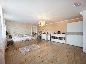 Prodej rodinného domu, 378 m², Levín, ul. Horní Vysoké - 10
