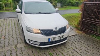 Osobní automobil ŠKODA RAPID - 10