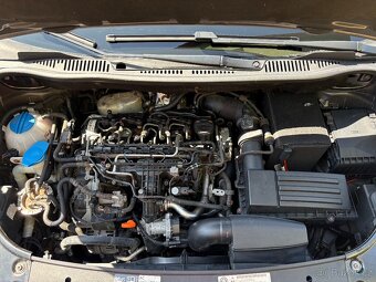 VW Caddy 1.6 TDi 75kW, rok 2012 - 10
