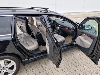 Volvo V70 2.4 - 10