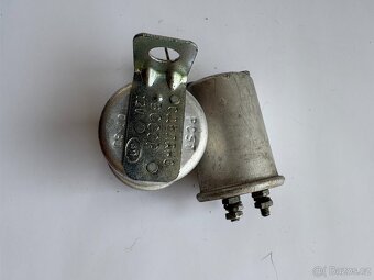 Nabíjecí relé a přepínače blinkrů - 10