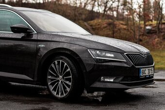 ŠKODA SUPERB  L&K  MAX VÝBAVA - 10