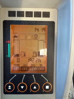 HITACHI ZX 30U-5B - 10
