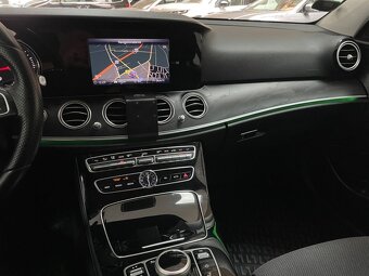 Mercedes-Benz E 220d T 143 kW, r.v. 2018, automat 9G - 10