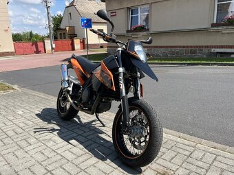 KTM 690 SM 46 kW | r.v. 2007 | 21 500 km | STK do 6/2029 - 10