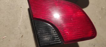 Peugeot 406 zadní světla kombi - 10