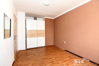 prodej bytu 3+1 s lodžií, 66 m2 + 7 m2 - Černčice - 10