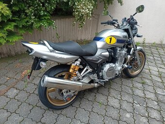 Yamaha xjr 1300 - 10