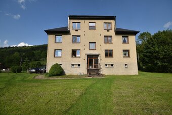 Prodej bytu 3+1 s balkonem a garáží vDomašově - 10