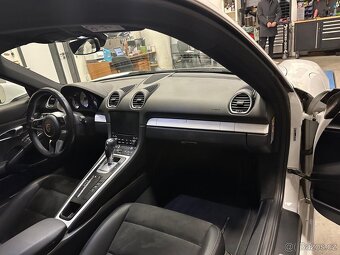 Porsche 718 Cayman Pdk 220 kw m.rok 2019 - 10