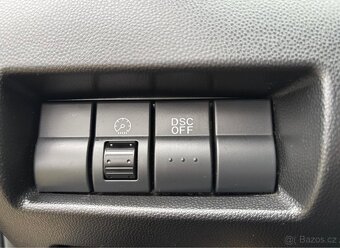 MAZDA 3 2.0 110 KW SPORT - BENZÍN - 10