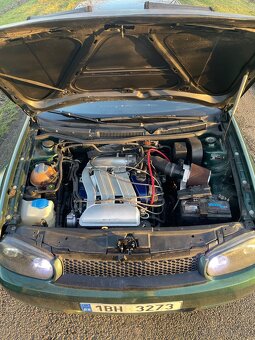 Wv Bora 2.3 vr5 110kw manuál - 10