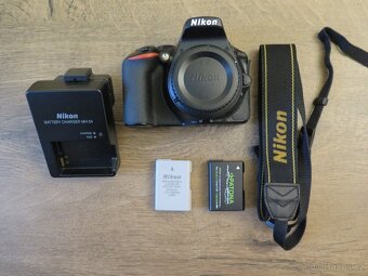 Nikon D5600 tělo - 10
