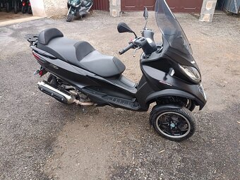 Piaggio mp3 500 LT HPE rv 2016 ABS ASR Kufr Doklady v ceně - 10