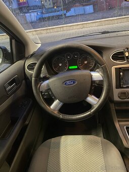 Ford Focus II combi, 1.6 benzín, 74 kW - 10