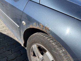 Peugeot 407 SW 2.0 HDi – vhodný na náhradní díly - 10