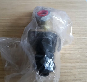 Brzdový válec Zetor, Desta ø 19mm,válečky do kol 32mm - 10