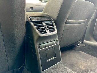 Škoda Octavia 2.0TDI DSG Navi Elegance Vyhrev NOVÉ ROZVODY - 10