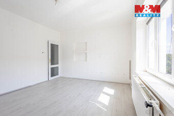 Prodej bytu 3+1 s garáží v Žandově, ul. Děčínská - 10