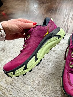 Běžecké  boty HOKA One Mafate speed 3, festival fuchsi - 10