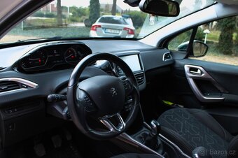 Peugeot 2008 1.2 PureTech Style - 10