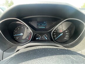 Ford Focus 3  1,6i 16v - 10