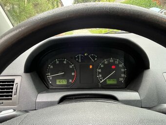 Škoda FABIA 1.2 HTP KOMBI tažné bez investic - 10