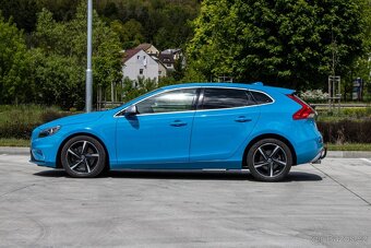 Volvo V40 D4 2.0L Drive-E Momentum - 10