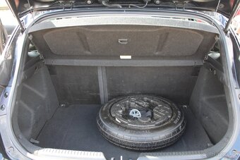 Hyundai i30 1,4 CVVT NOVÉ V ČR,TRIKOLOR,2012 - 10