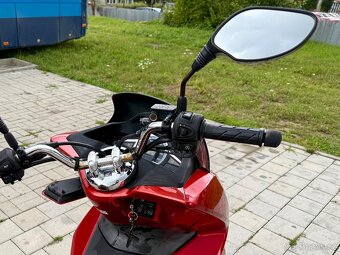 Honda PCX 125 (2017) – nové pneu, STK 10/2026 - 10