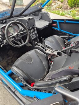 CAN AM Maverick X3 Turbo RC - 10