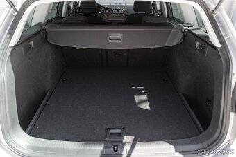 Volkswagen Golf 7,5 Variant 2.0 TDI Highline ACC DPH - 10