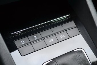 Škoda Octavia 2.0 TSI DSG 140 kw Style - 10