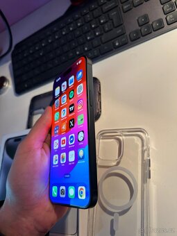 iPhone 15 Pro Max 256GB, modrý, v záruce v Datart - 10