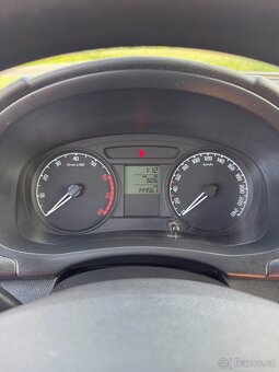 Škoda fabia 2 combi 1.2 44kw(2010) - 10
