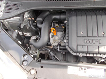 Volkswagen up 1.0 MPI 55 kW, KLIMA,NOVÁ STK, TOP SAV - 10
