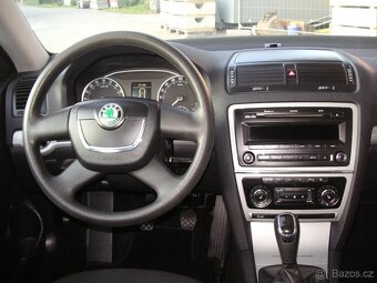 Škoda Octavia II 1.6 TDi-Serviska Combi - 10